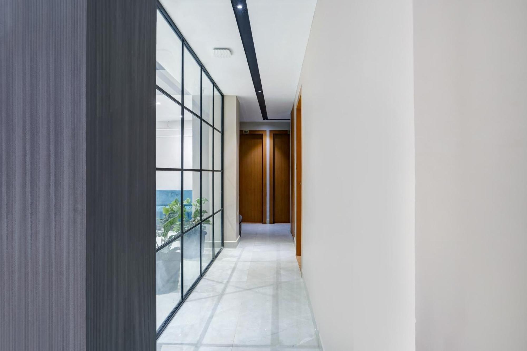 Townhouse Oak Sarusajai Stadium Dispur ภายนอก รูปภาพ